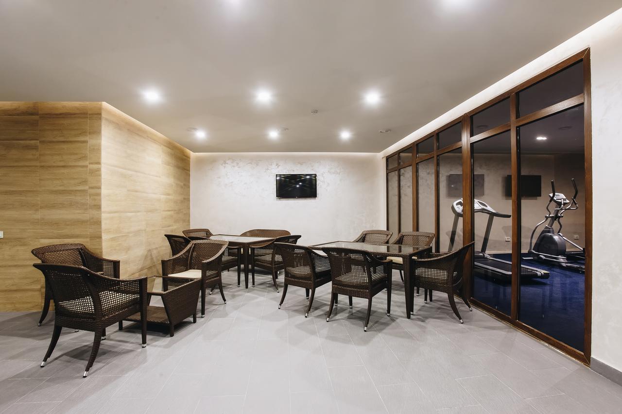 Renion Park Hotel Almaty Ngoại thất bức ảnh