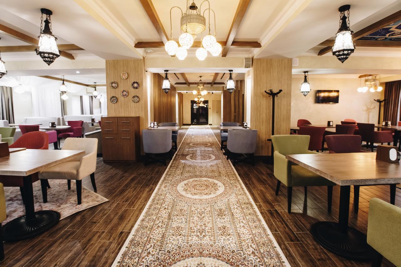 Renion Park Hotel Almaty Ngoại thất bức ảnh